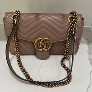 Gucci GG Marmont Small Shoulder Bag in Dusty Pink Leather 100% Authentic